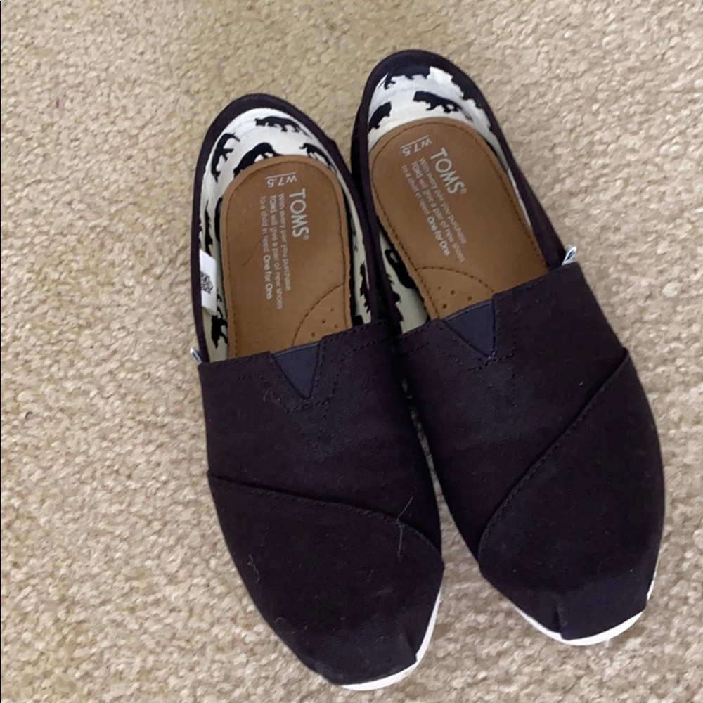 Toms